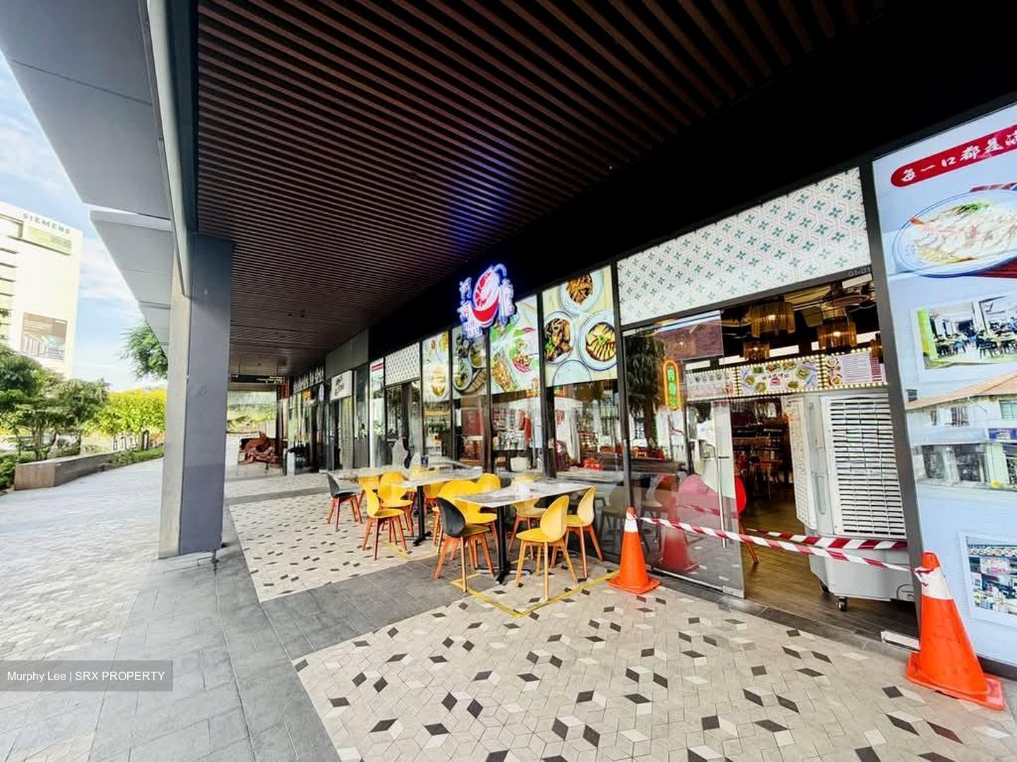 The Venue Shoppes (D13), Retail #602657991